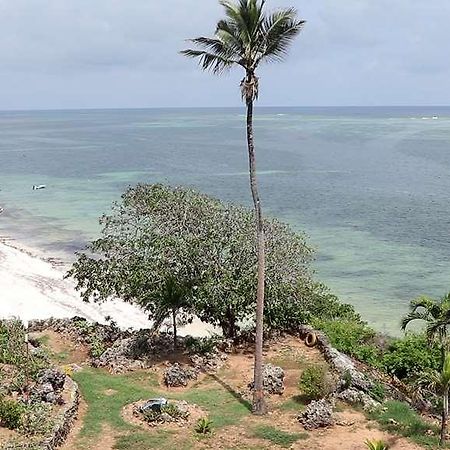 Mombasa Beach Hotel エクステリア 写真