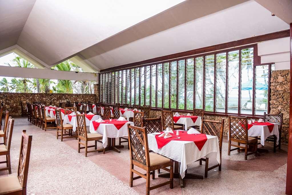 Mombasa Beach Hotel レストラン 写真